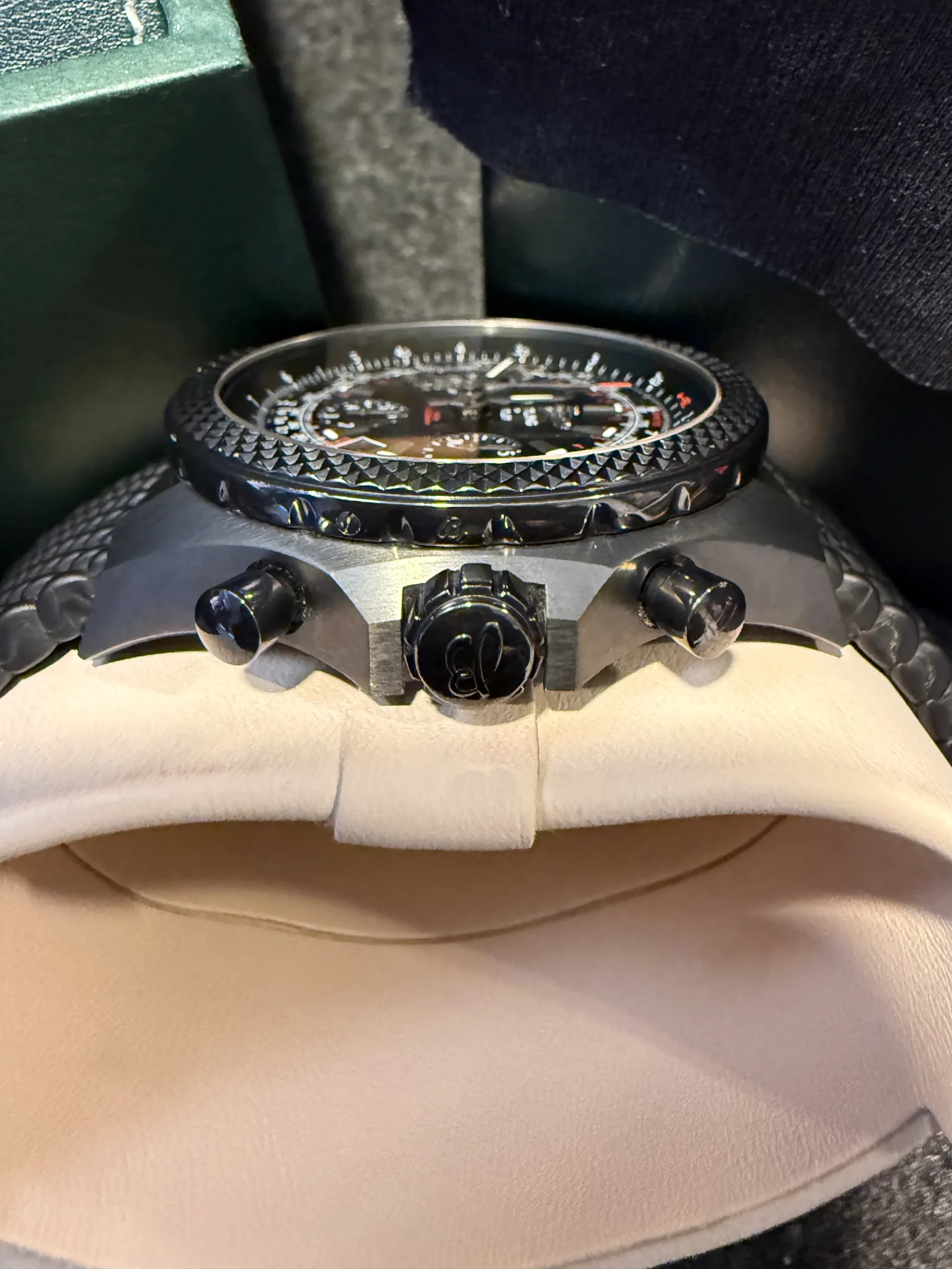 Breitling for Bentley B06 S Blacksteel